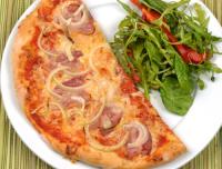 Pizza Maffia med bacon och lök